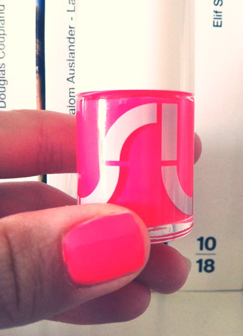 Vernis Uslu Airlines