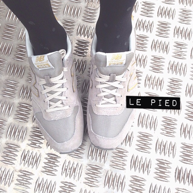 Coucou les plus belles baskets du monde ! ♡ (Je suis un peu marseillaise, vous savez ?) #coucou #newbalance #comptoirdescotonniers #gatee #bday